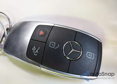 2020 Mercedes-Benz Glc 300 Coupe 4Matic z USA, uszkodzony, nr VIN W1N0J8EB2LF795777